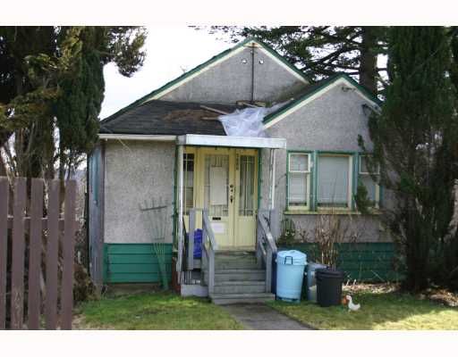 I have sold a property at 1406 NANAIMO ST in New_Westminster
